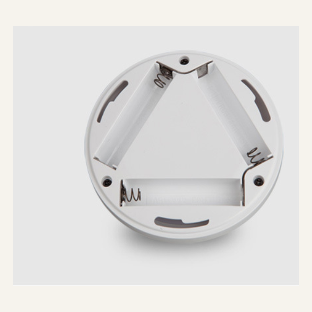 Round motion sensor closet light empty battery compartment